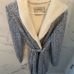 Anthropologie Hooded Blue and Cream Sherpa Robe
